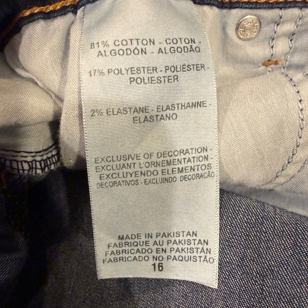 Denizen from Levis Womens Dark Wash Denim Cuffed Shorts Blue Size 16 Stretch - Picture 5 of 8